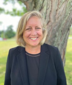 headshot photo of Shelley Baldwin-Nye