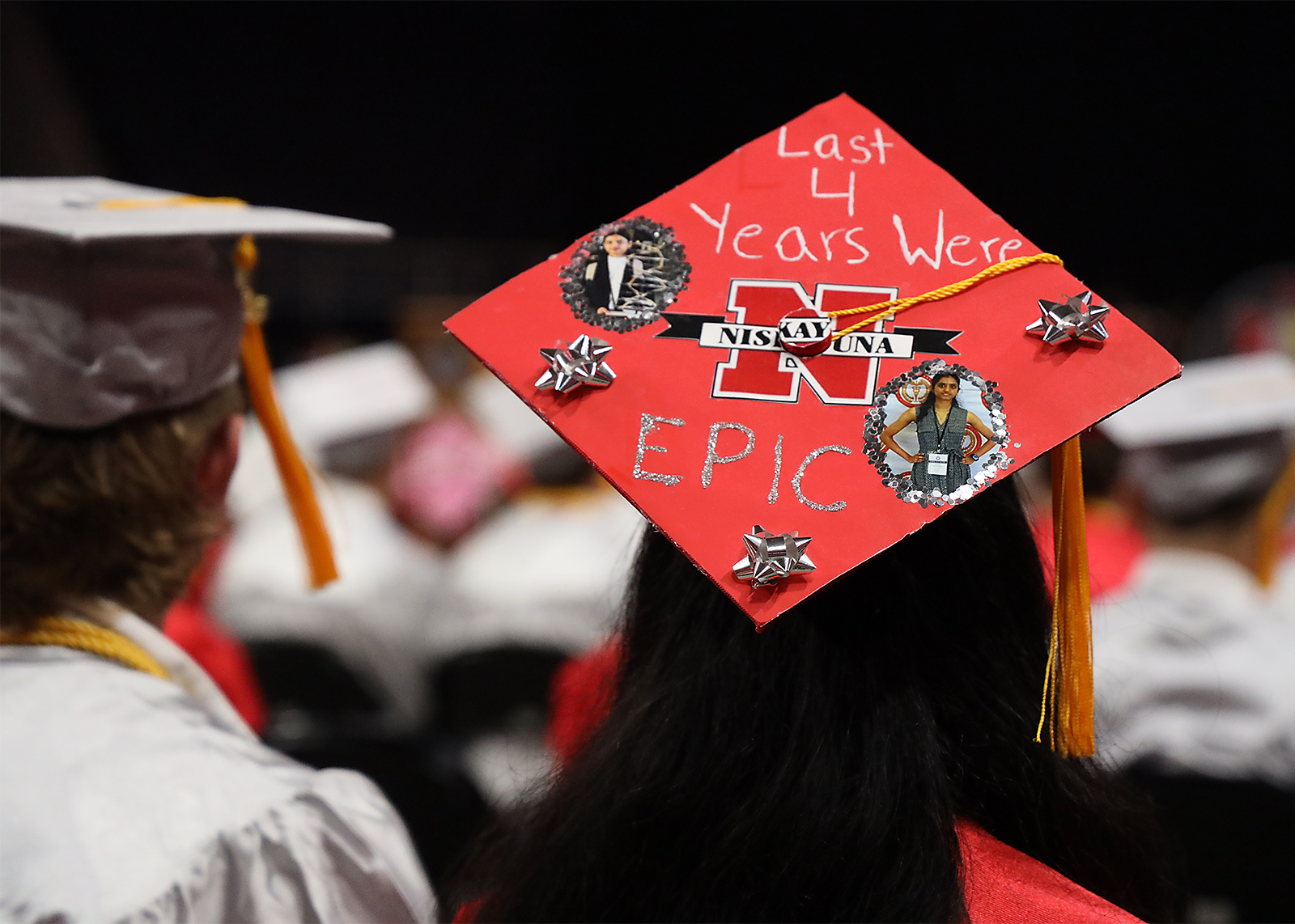 back of grad cap that says last 4 years were EPIC