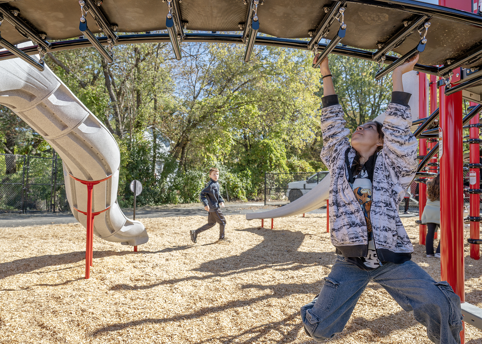 sixth grader does monkey bars