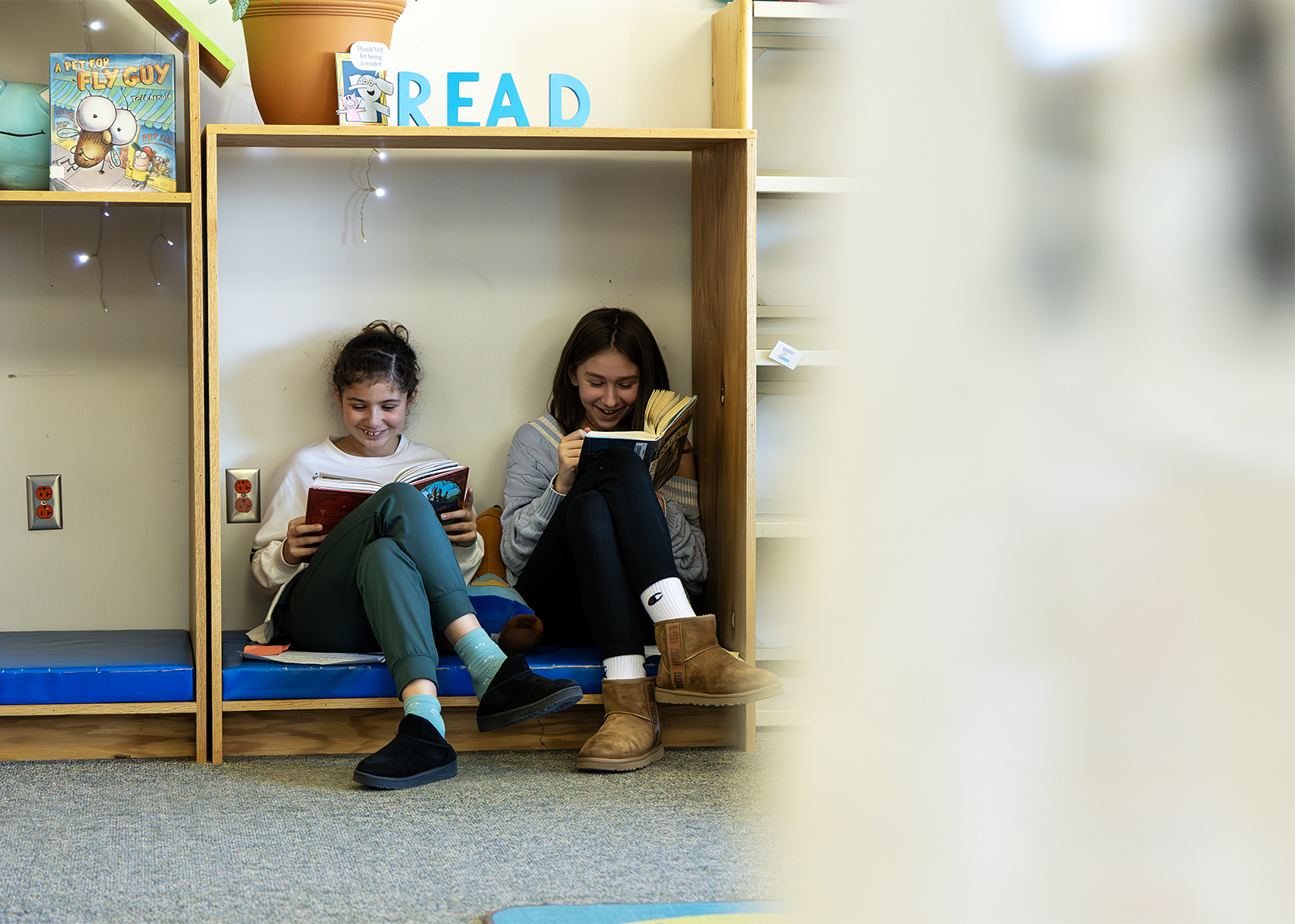 Hillside4 fourth graders reading in a nook
