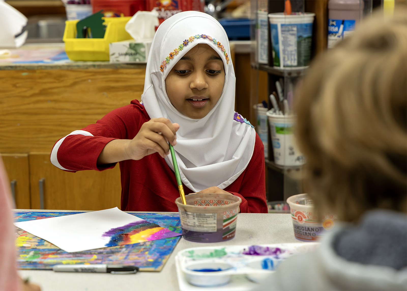 ES student in art class